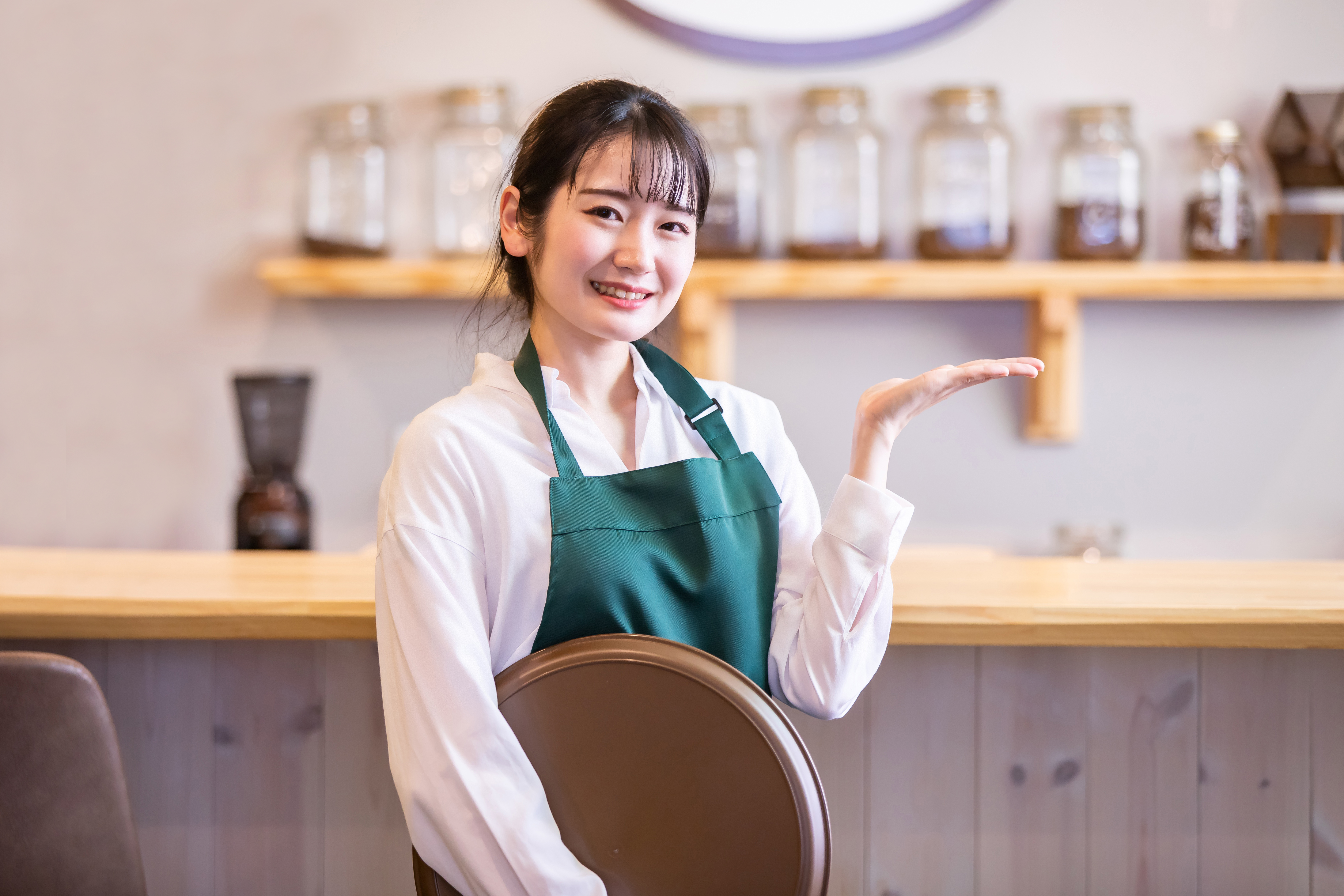 販売